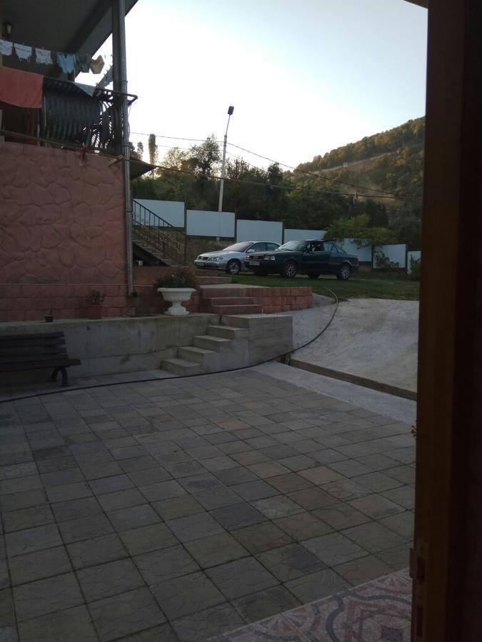 Guesthouse Rihanna New Athos Bagian luar foto